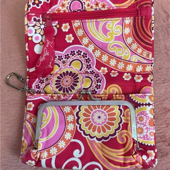 Vera Bradley Wallet with change purse - Picture 3 of 3